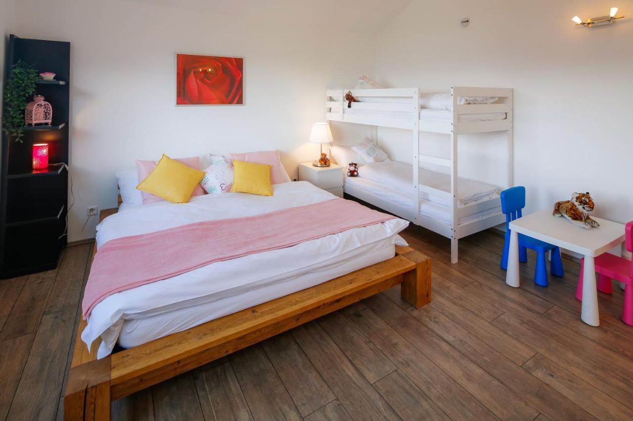 Modern And Cosy 5 Rooms Penthouse With Stunning View Triesenberg Exterior foto